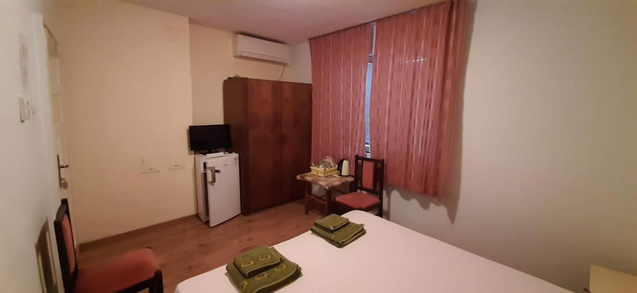 Dobrevi Guest House Sozopol Exterior foto