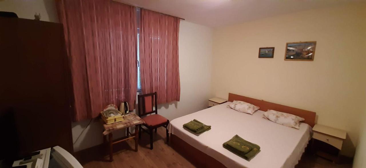 Dobrevi Guest House Sozopol Exterior foto
